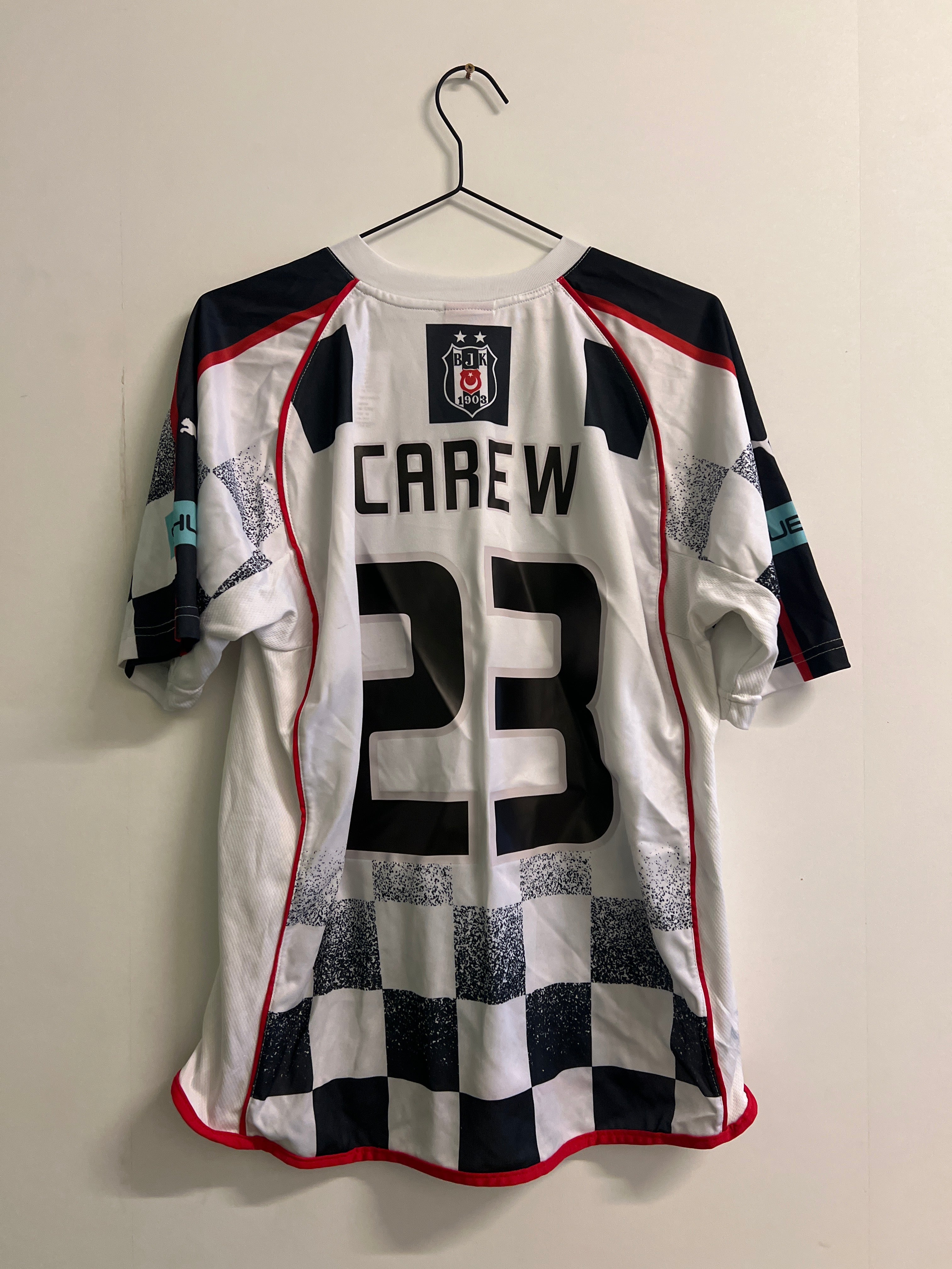 Besiktas 2004/05 hjemme #23 Carew (M)