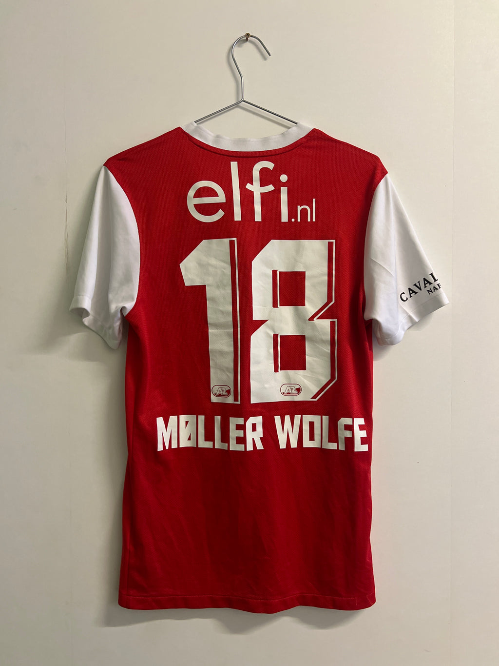 AZ Alkmaar 2023/24 hjemme #18 Møller Wolfe (S)