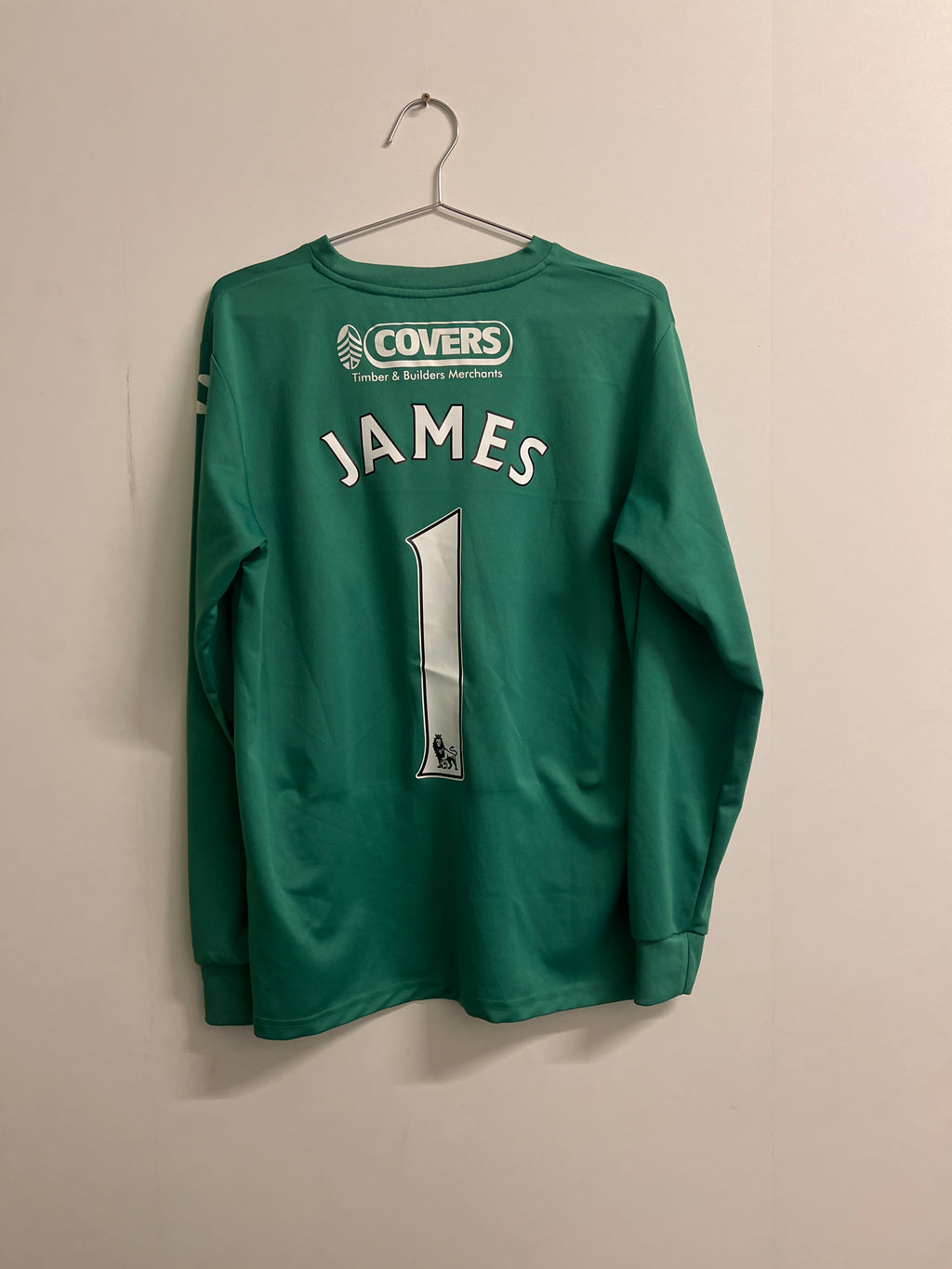 Portsmouth 2009/10 keeper #1 James (S/M)