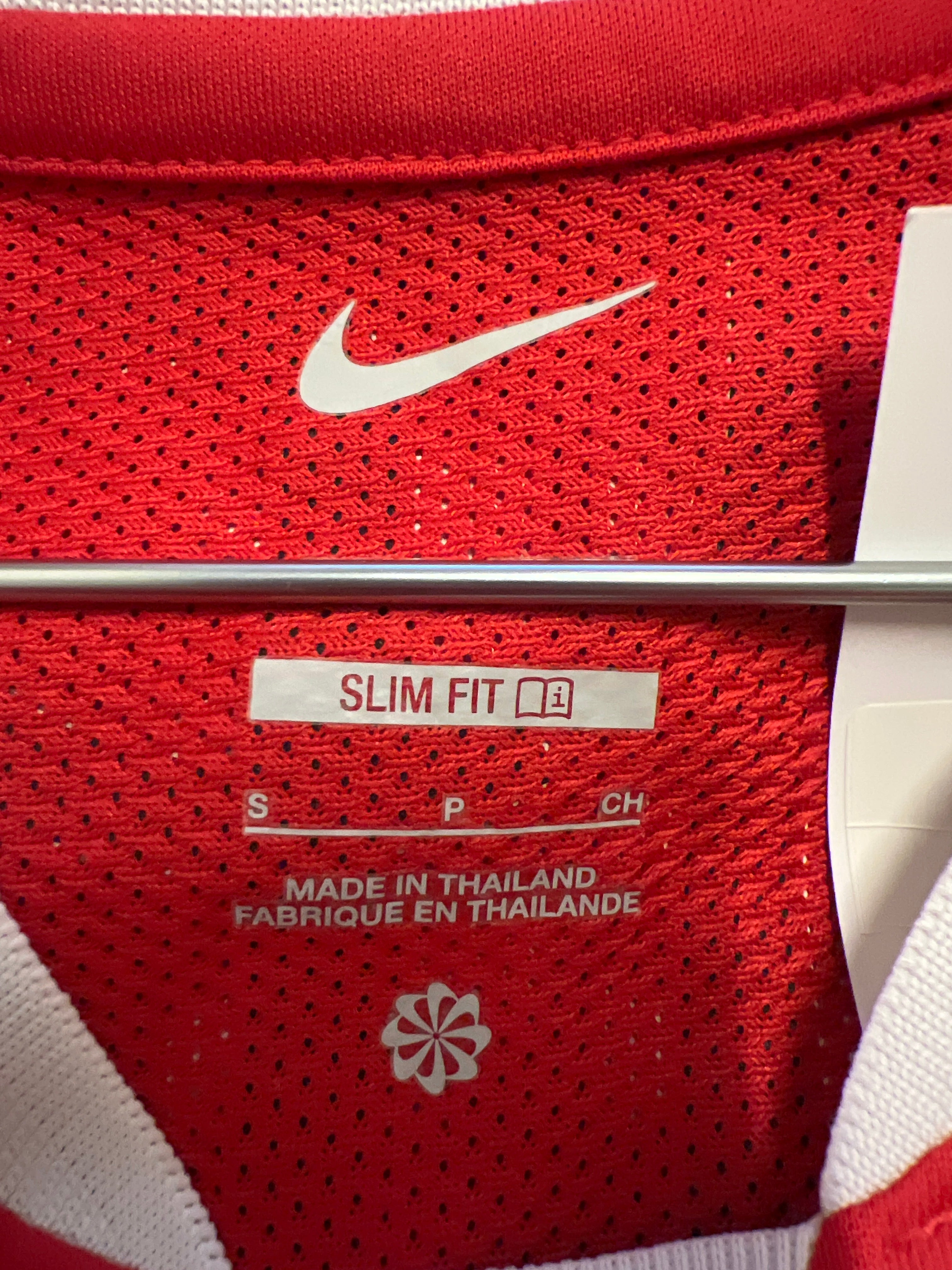 AZ Alkmaar 2023/24 hjemme #18 Møller Wolfe (S)