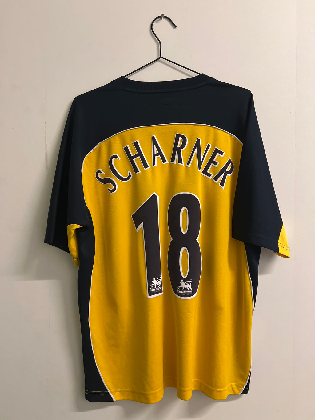 Wigan 2005/06 borte #18 Scharner (L)