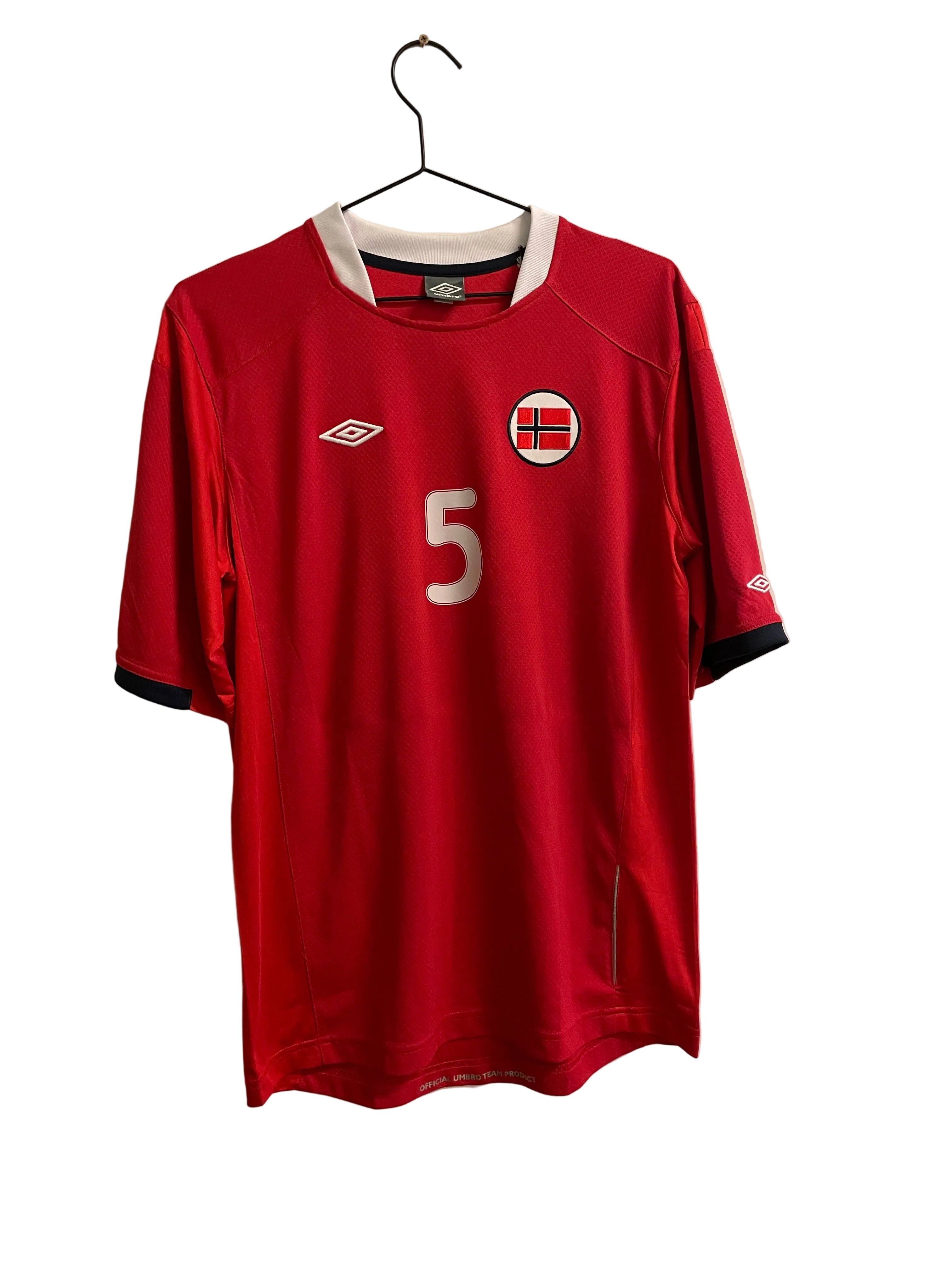 Norge 2010 hjemme #5 Hangeland (M)