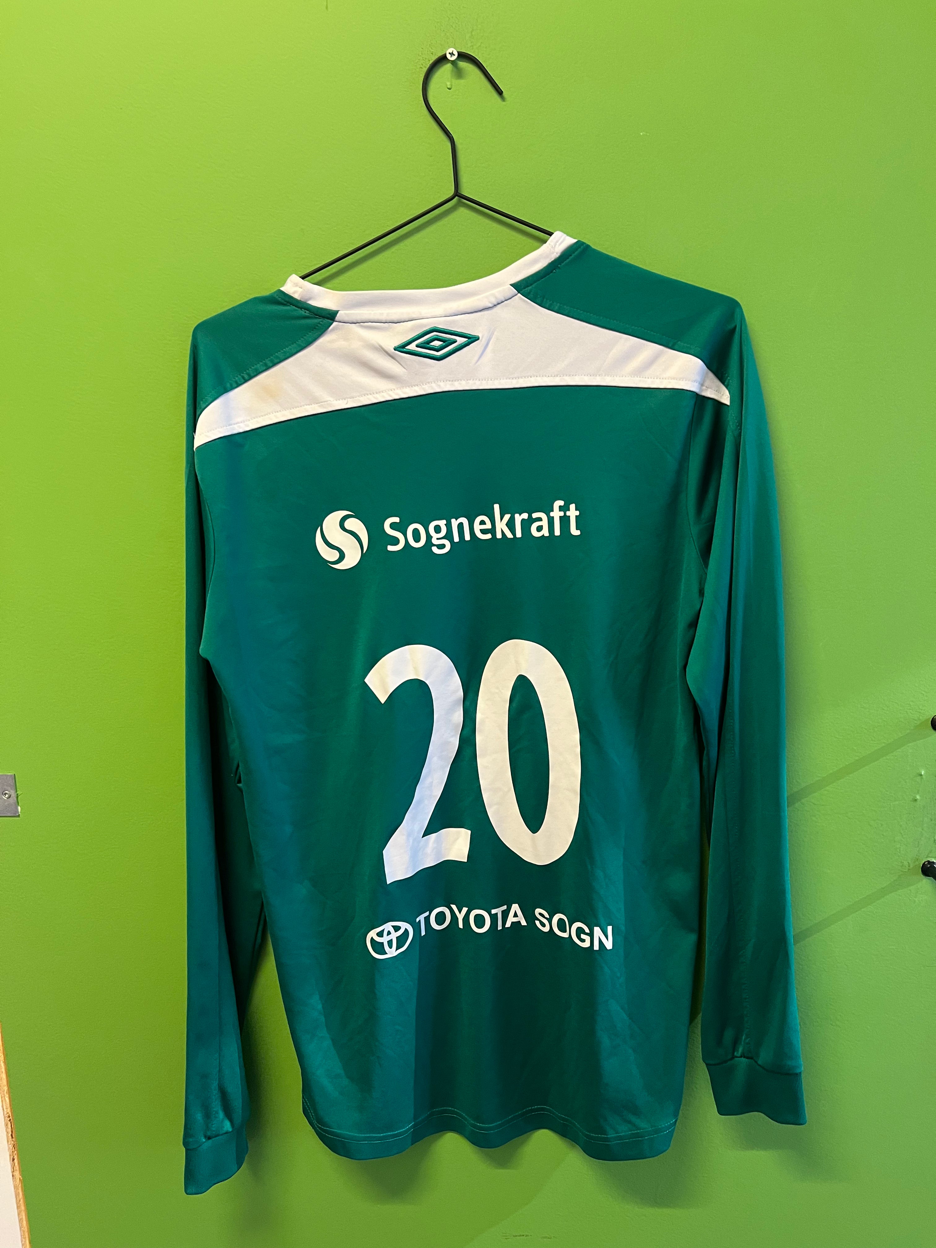 Kaupanger hjemme (M)